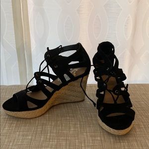 Black platform shoes 🖤